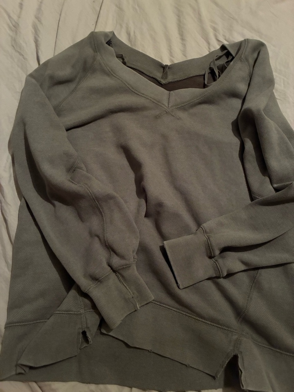 aerie  V-Neck Sweater in Sage Green